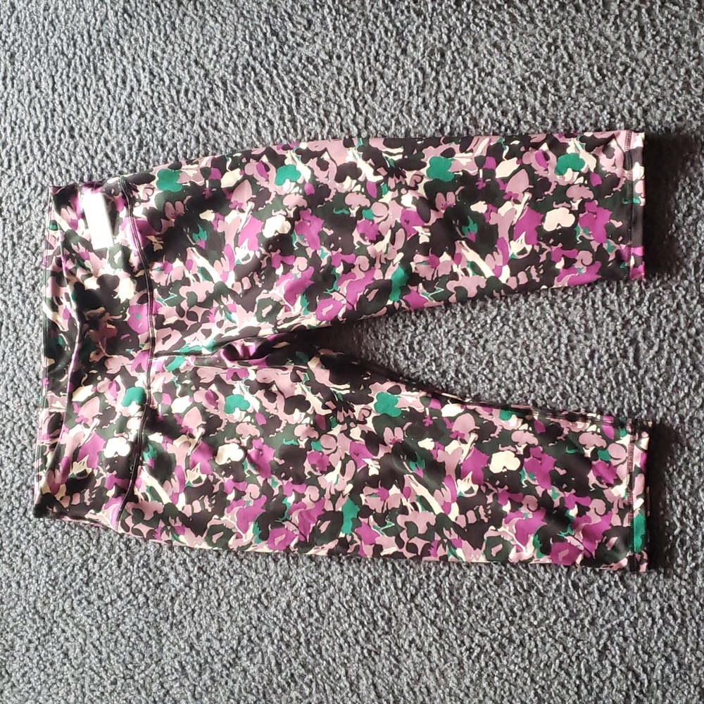 Womens old navy XL petite go dry crop leggings